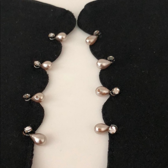 VINTAGE GLOVES WITH TEARDROP PEARLS & RHINESTONES - Picture 2 of 16